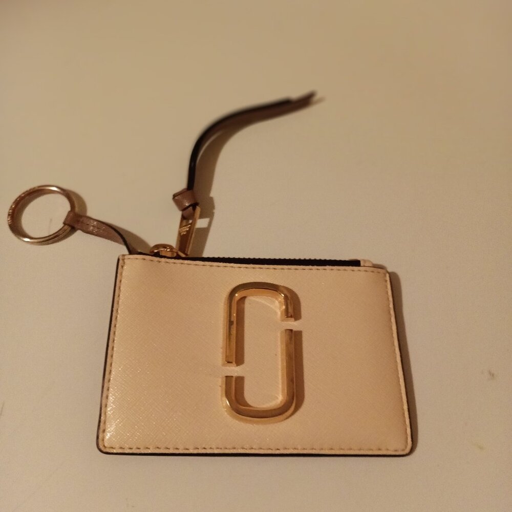 Keychain wallet
